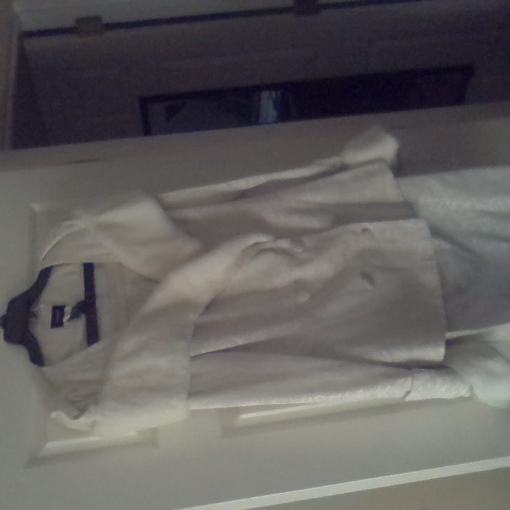 Two piece off-white skirt set